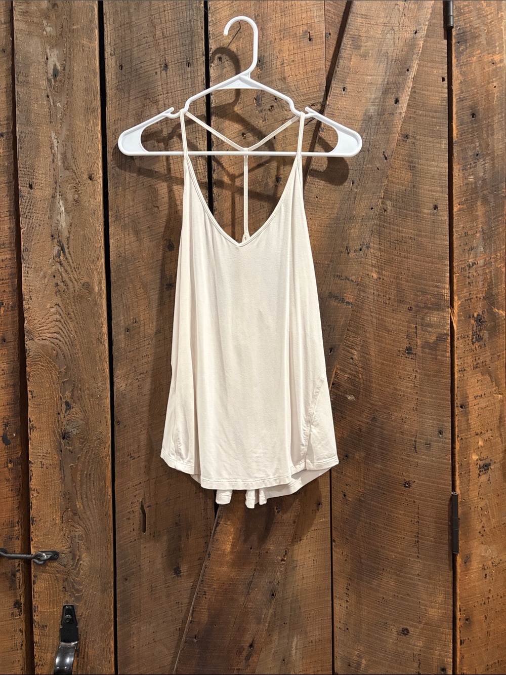 Lululemon Women's Cream Strappy V-Neck Tank Top